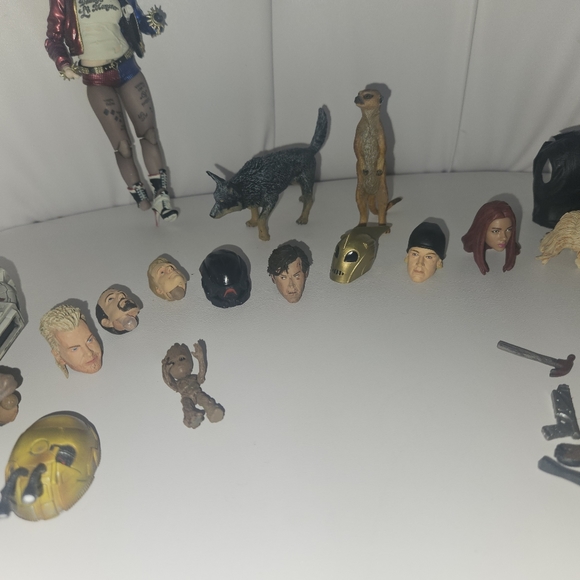 Harley Quinn Collectible Action figure - Picture 4 of 14